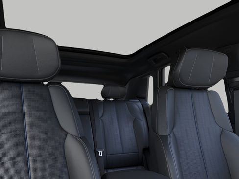 New 2026 Cadillac Lyriq Sport image 24