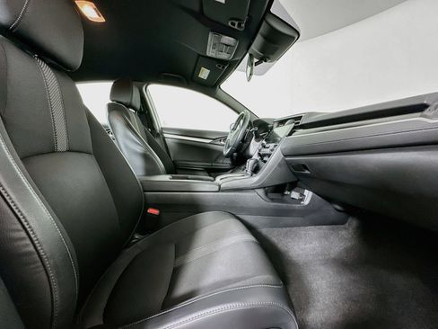 Used 2020 Honda Civic Sport image 29