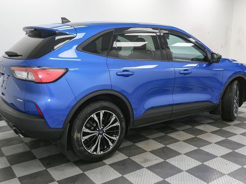Used 2021 Ford Escape SE w/ SE Sport Appearance Package AWD/4WD image 8