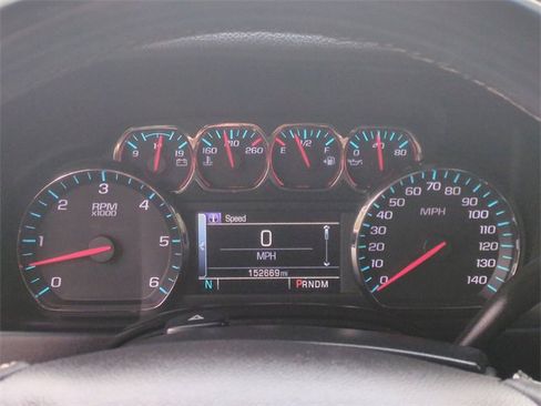 Used 2016 Chevrolet Suburban LT image 33