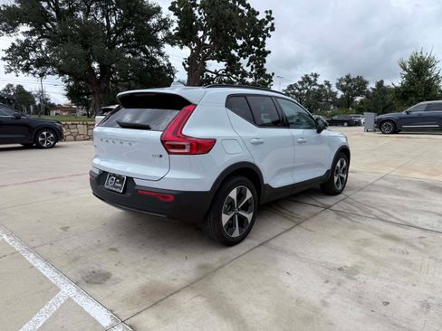 Certified 2026 Volvo XC40 B5 Plus AWD/4WD image 6