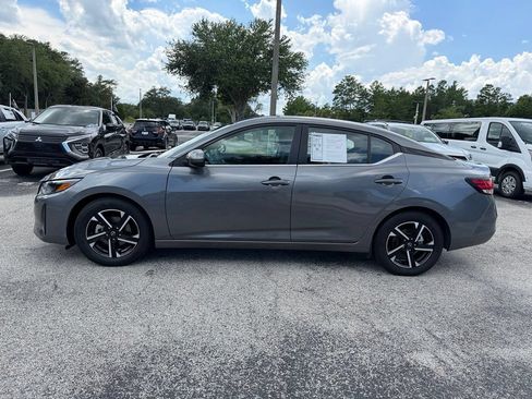 Used 2024 Nissan Sentra SV FWD image 4