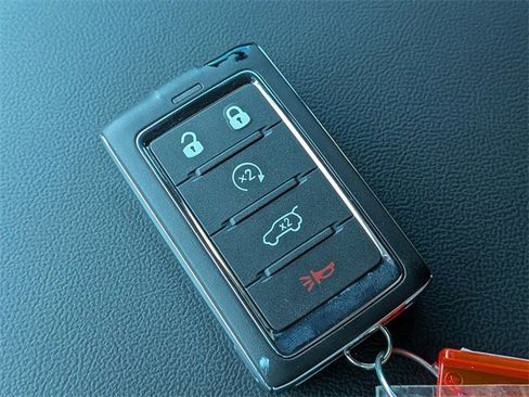 New 2025 Jeep Grand Cherokee Limited w/ Black Appearance Package image 33