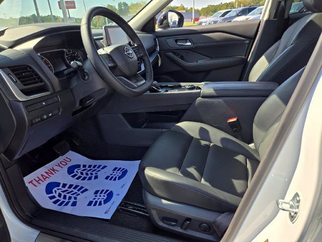 Certified 2026 Nissan Rogue Dark Armor AWD/4WD image 9
