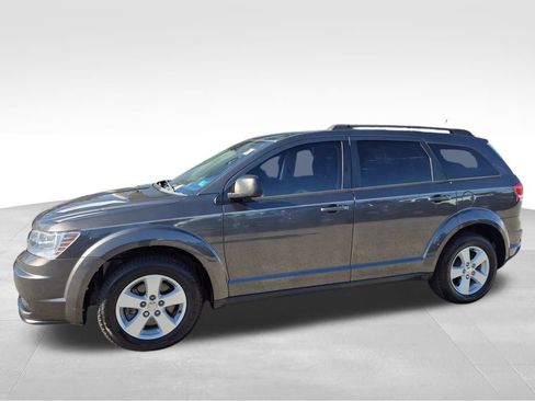 Used 2016 Dodge Journey SE w/ Flexible Seating Group image 2