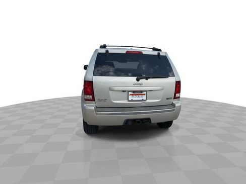 Used 2008 Jeep Grand Cherokee Limited w/ Trailer Tow Group IV AWD/4WD image 7