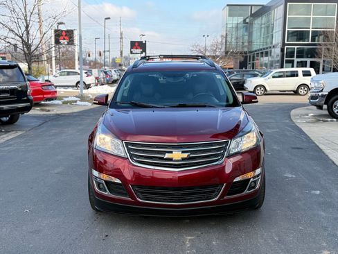 Used 2017 Chevrolet Traverse LT image 6