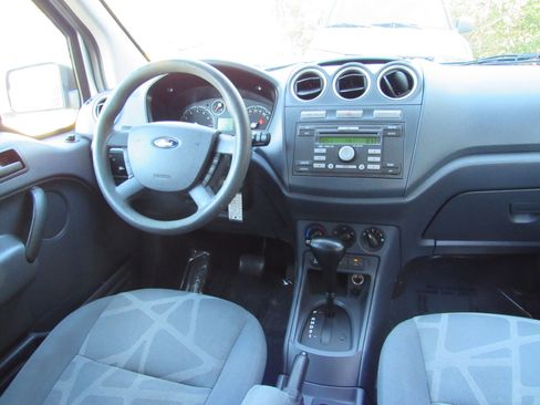 Used 2011 Ford Transit Connect XLT Premium image 9