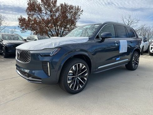 New 2026 Volvo XC90 B6 Plus w/ Protection Package Premier image 3