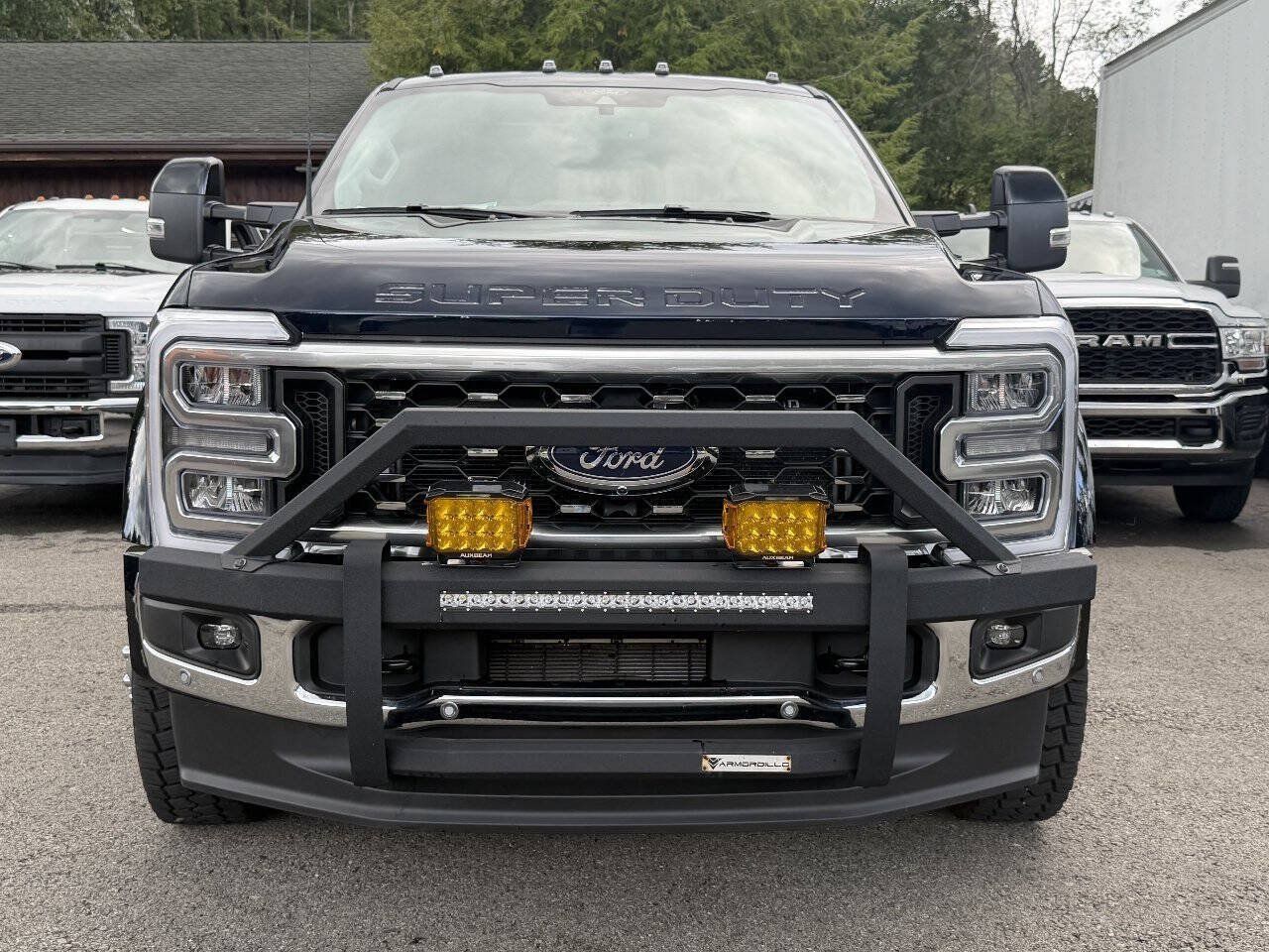 Used 2025 Ford F450 Lariat w/ Lariat Ultimate Package AWD/4WD image 2