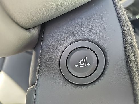 New 2026 Hyundai Ioniq 9 Limited image 35