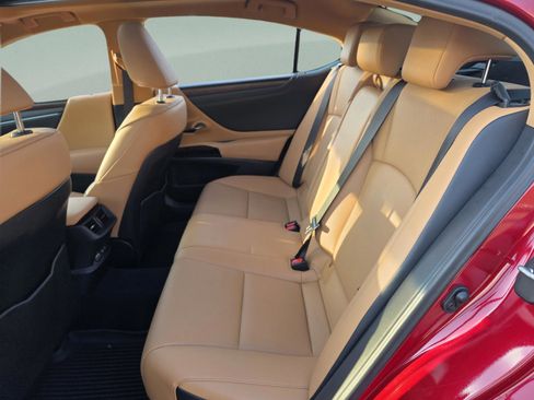 Used 2025 Lexus ES 350 w/ Premium Package image 20