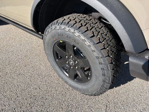 New 2025 Ford Bronco Big Bend w/ Black Diamond Package image 5