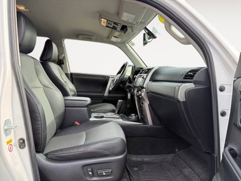 Used 2018 Toyota 4Runner SR5 image 16