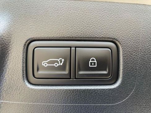 Used 2025 Hyundai Santa Fe Limited FWD image 49