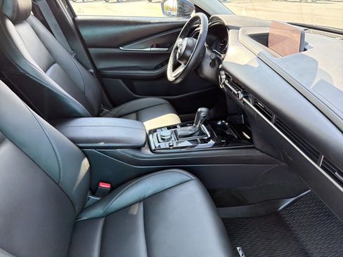 Certified 2025 MAZDA CX-30 AWD 2.5 S w/ Select Sport Pkg image 9