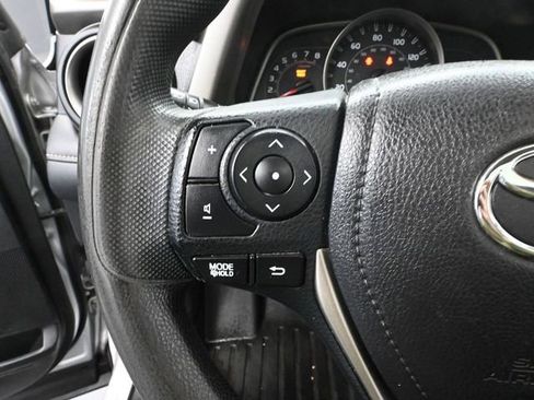 Used 2015 Toyota RAV4 XLE image 28