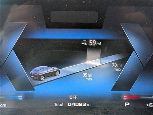 Used 2025 BMW iX M60 image 11