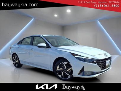 Used 2021 Hyundai Elantra SEL w/ Convenience + Premium Package
