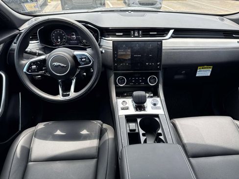 Used 2025 Jaguar F-PACE R-Dynamic S image 18