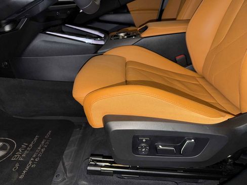 Used 2025 BMW X3 xDrive30i image 10