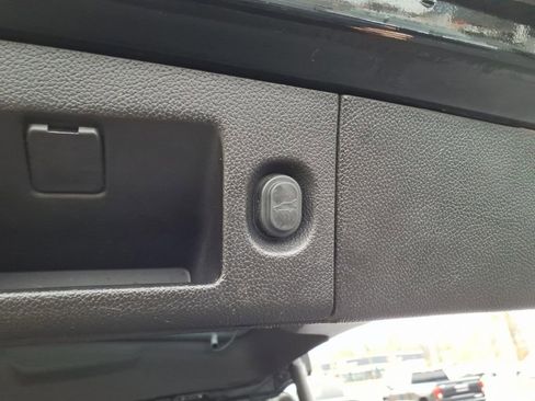 Used 2017 Chevrolet Tahoe LT image 27