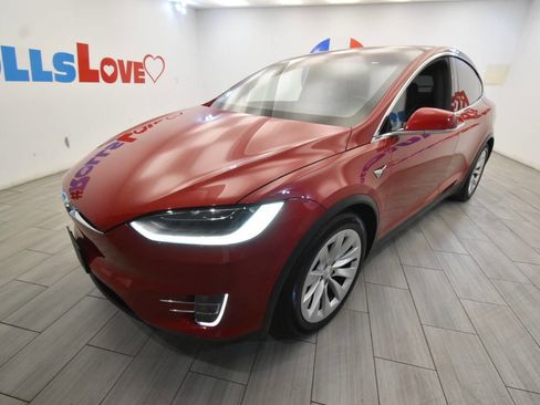 Used 2018 Tesla Model X 75D AWD/4WD image 1