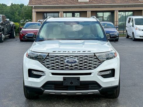 Used 2020 Ford Explorer Platinum AWD/4WD image 4