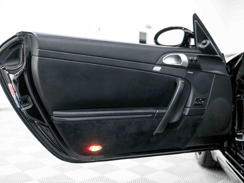 Used 2005 Porsche 911 Carrera S RWD image 33