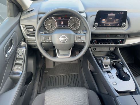 New 2026 Nissan Rogue SV FWD image 4