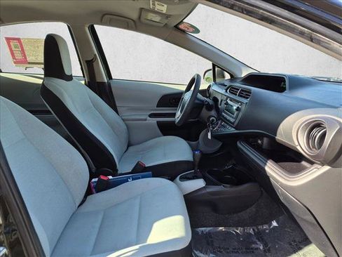 Used 2013 Toyota Prius C One FWD image 18