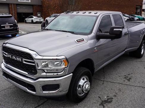 Used 2023 RAM 3500 Tradesman image 39