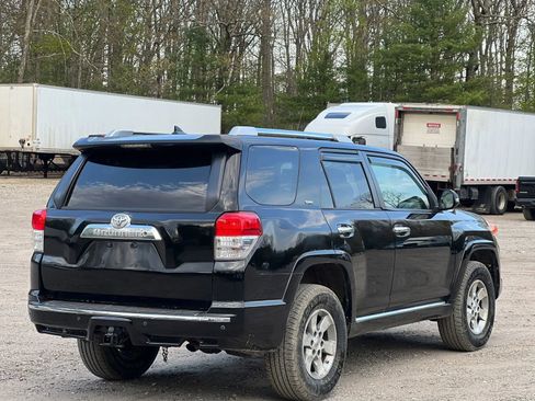 Used 2011 Toyota 4Runner SR5 w/ Convenience Pkg AWD/4WD image 6
