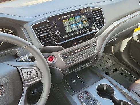 New 2026 Honda Ridgeline RTL image 14