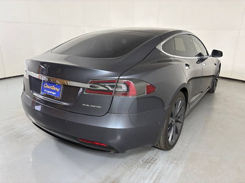 Used 2020 Tesla Model S Long Range Plus AWD/4WD image 8