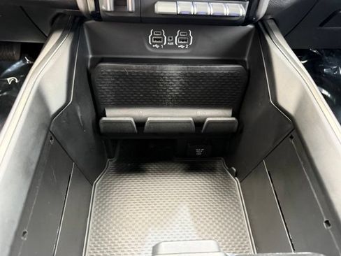 Used 2022 RAM 1500 Rebel AWD/4WD image 40