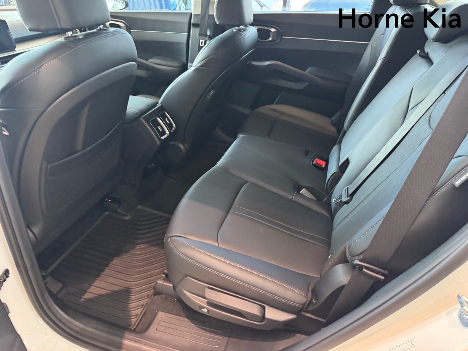 New 2026 Kia Sorento EX FWD image 11