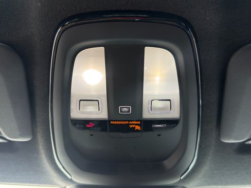 Used 2021 Polestar Polestar 2 AWD/4WD image 29
