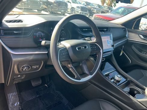 New 2026 Jeep Grand Cherokee L Limited AWD/4WD image 21