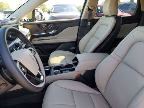 New 2026 Lincoln Corsair Premiere FWD image 20