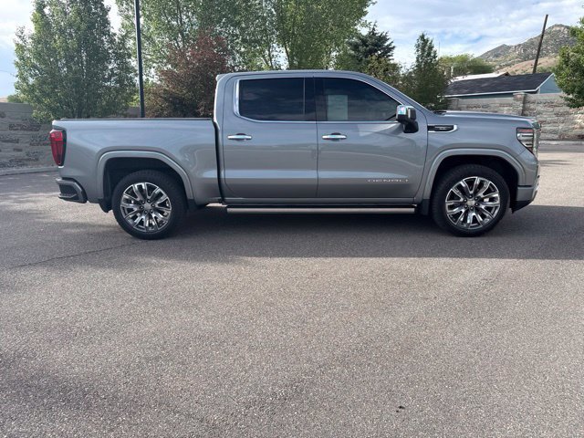 Used 2024 GMC Sierra 1500 Denali w/ Denali Reserve Package AWD/4WD image 16
