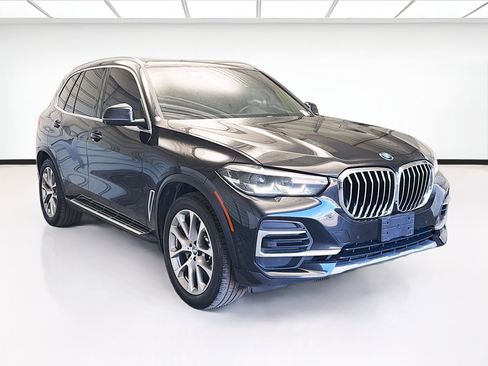 Used 2022 BMW X5 sDrive40i w/ Parking Assistance Package image 3