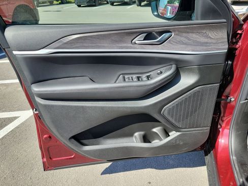 New 2026 Jeep Grand Cherokee Altitude RWD image 29