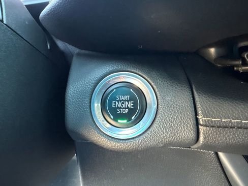 Certified 2023 Buick Envision Avenir image 17