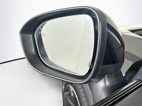 Used 2024 Nissan Rogue SV FWD image 16