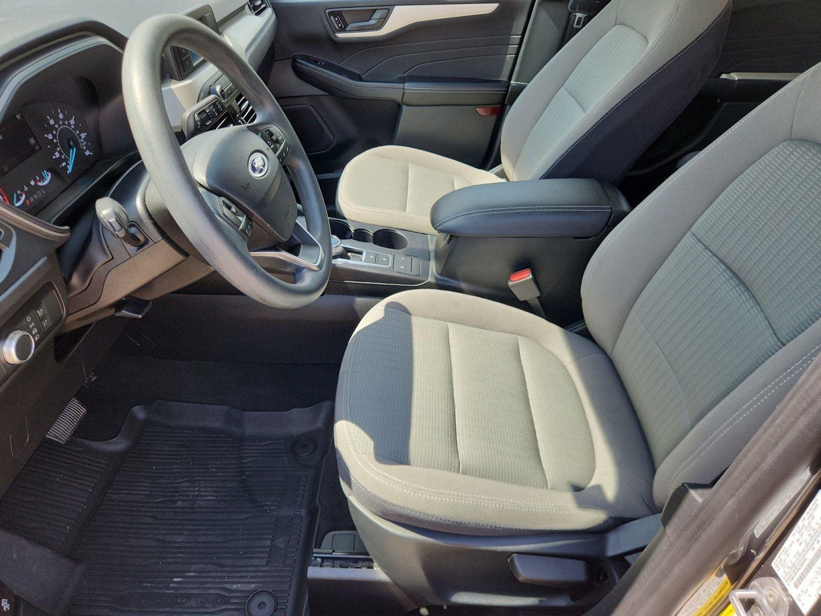 Used 2022 Ford Escape S AWD/4WD image 10