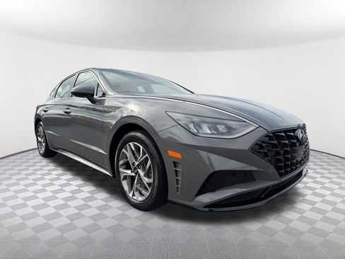 Used 2022 Hyundai Sonata SEL FWD image 3