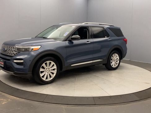 Used 2021 Ford Explorer Limited w/ Equipment Group 301A AWD/4WD image 9