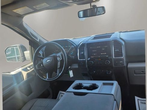 Used 2015 Ford F150 XLT w/ Equipment Group 302A Luxury AWD/4WD image 17