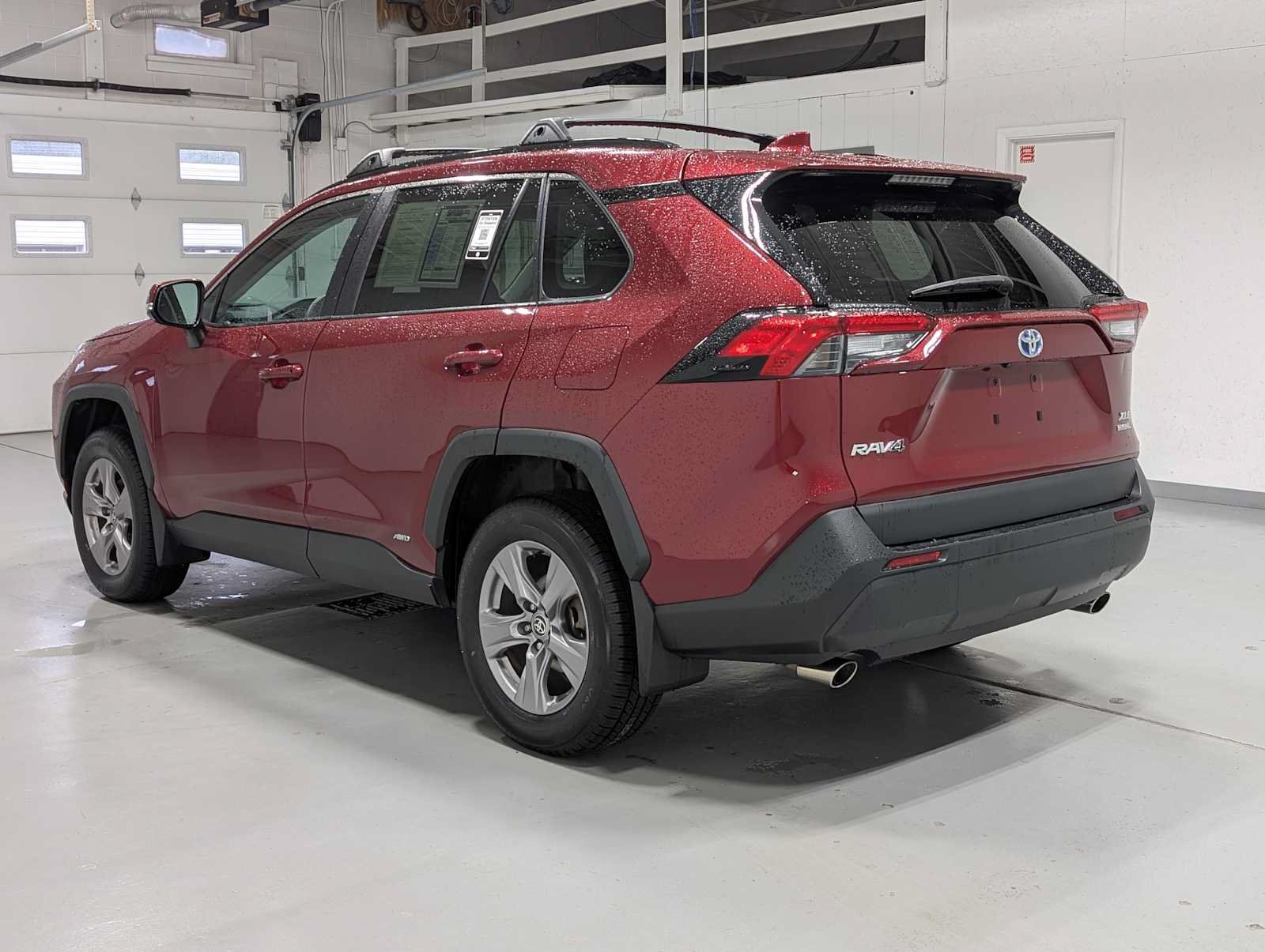 Used 2024 Toyota RAV4 XLE w/ Convenience Package AWD/4WD image 10